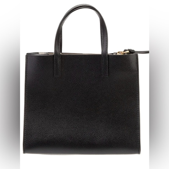 Marc Jacobs
Leather Top Handle Bag sold - Picture 4 of 5